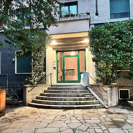 Sant'Ambrogio Charme Apartment Milano Eksteriør billede
